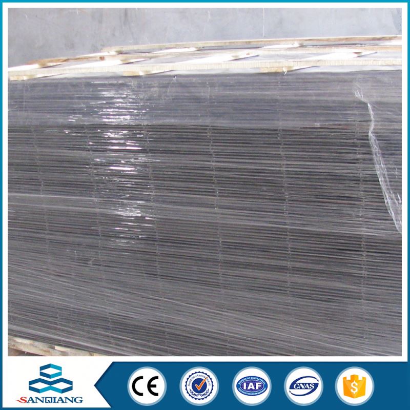 2016 Fashion security guard 2*2mm welded wire mesh panels price
