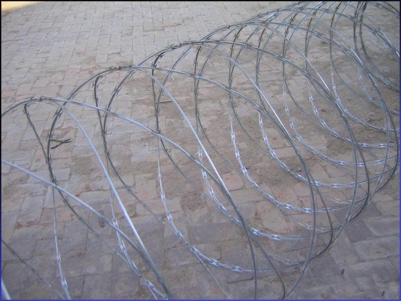 2016 New Style razor wrapped barbed wire trap fence Buy Product on