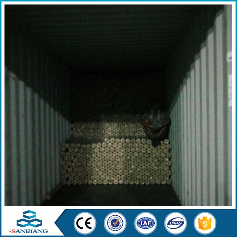 best selling welded wire mesh roll in alibaba