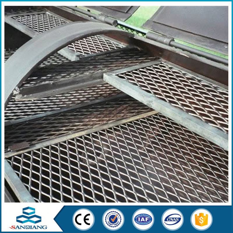 Fast Delivery blue color spray paint custom design quality expanded metal mesh